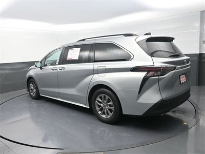 2024 Toyota Sienna XLE