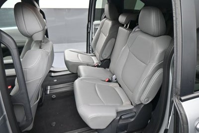 2025 Toyota Sienna XLE 8 Passenger