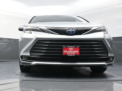 2025 Toyota Sienna XLE 8 Passenger