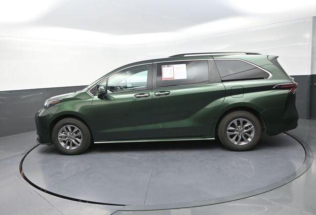 2024 Toyota Sienna XLE