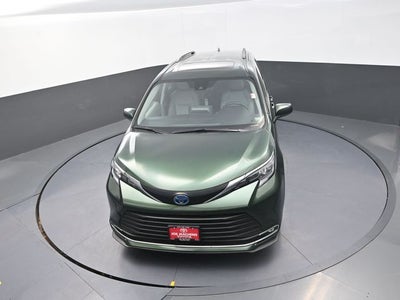 2024 Toyota Sienna XLE