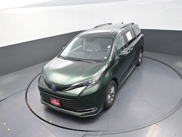 2024 Toyota Sienna XLE