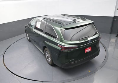 2024 Toyota Sienna XLE
