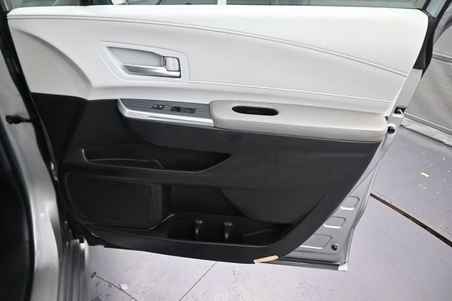 2025 Toyota Sienna XLE 8 Passenger