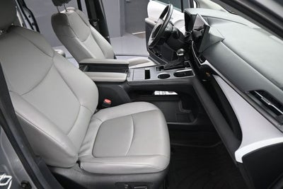 2025 Toyota Sienna XLE 8 Passenger
