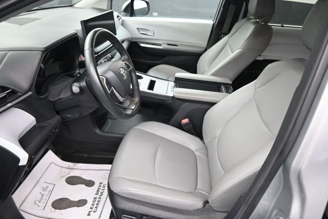 2025 Toyota Sienna XLE 8 Passenger