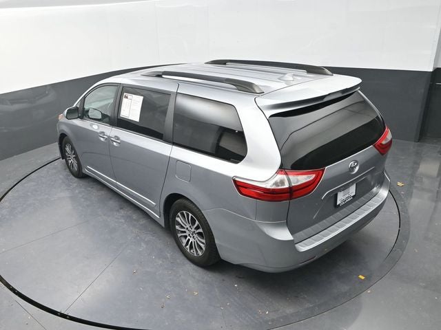 2018 Toyota Sienna XLE 8 Passenger