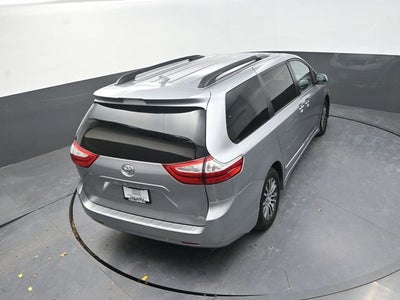 2018 Toyota Sienna XLE 8 Passenger