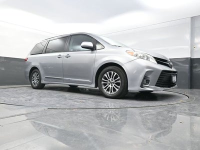 2018 Toyota Sienna XLE 8 Passenger