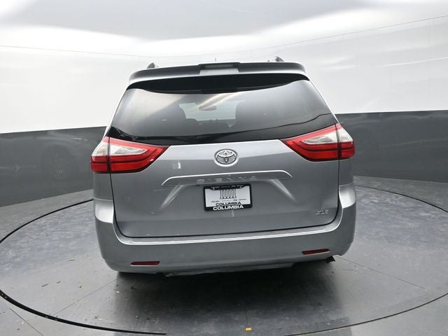 2018 Toyota Sienna XLE 8 Passenger