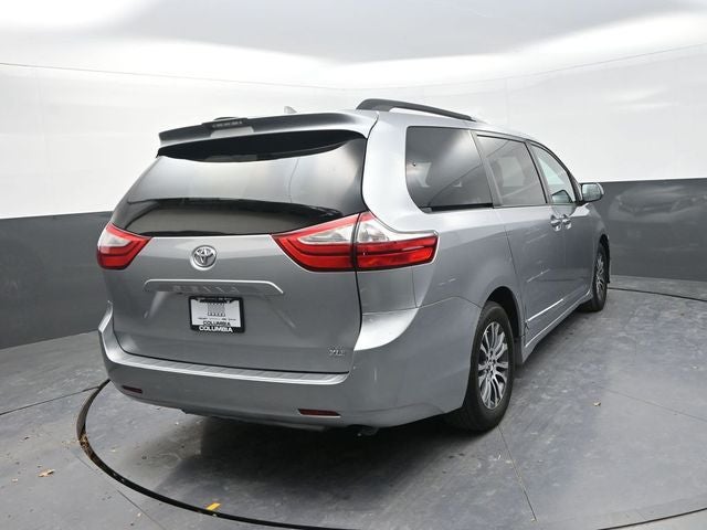 2018 Toyota Sienna XLE 8 Passenger