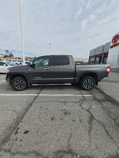 2015 Toyota Tundra SR5