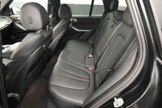 2022 BMW X5 xDrive45e