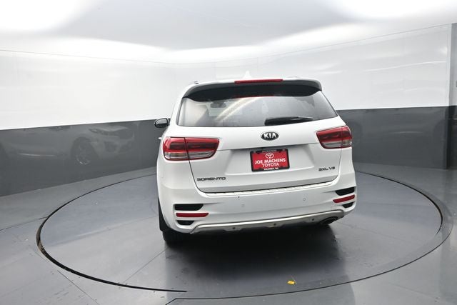 2016 Kia Sorento SX Limited