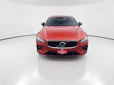 2019 Volvo S60 T6 R-Design