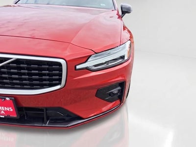 2019 Volvo S60 T6 R-Design