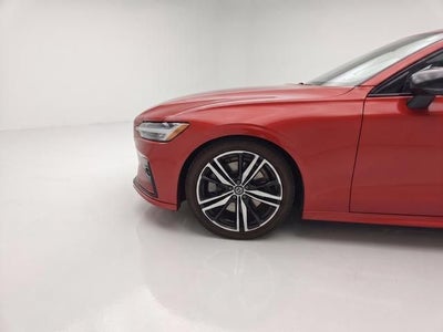 2019 Volvo S60 T6 R-Design