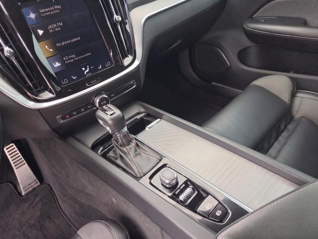 2019 Volvo S60 T6 R-Design