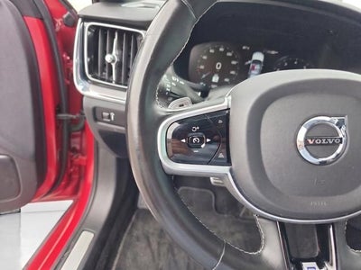 2019 Volvo S60 T6 R-Design