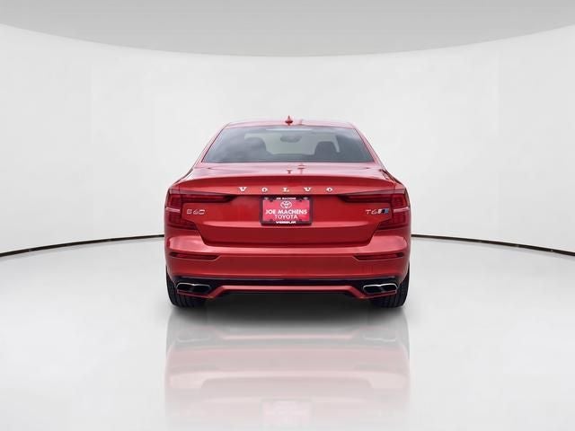 2019 Volvo S60 T6 R-Design
