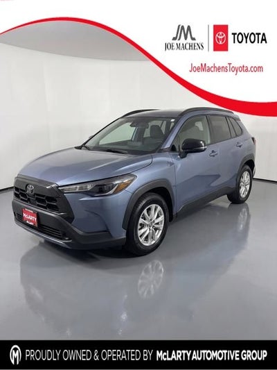 2026 Toyota Corolla Cross LE