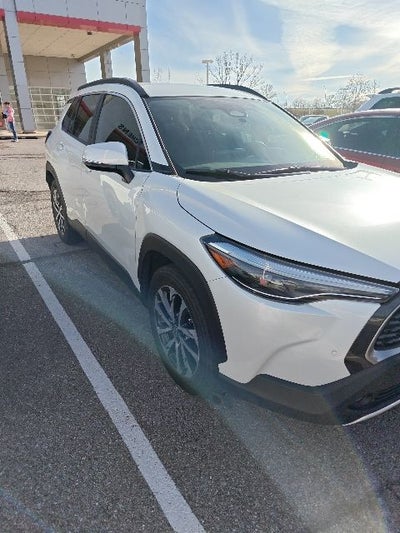 2023 Toyota Corolla Cross XLE