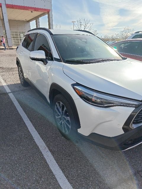 2023 Toyota Corolla Cross XLE