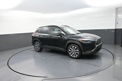 2025 Toyota Corolla Cross XLE