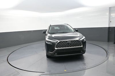 2025 Toyota Corolla Cross XLE