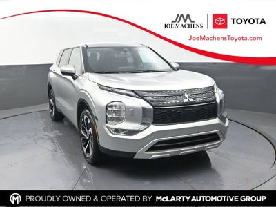 2024 Mitsubishi Outlander SE