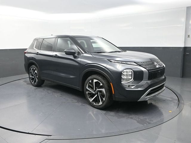 2024 Mitsubishi Outlander SE Black Edition
