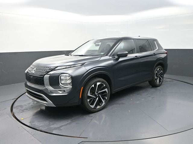 2024 Mitsubishi Outlander SE Black Edition