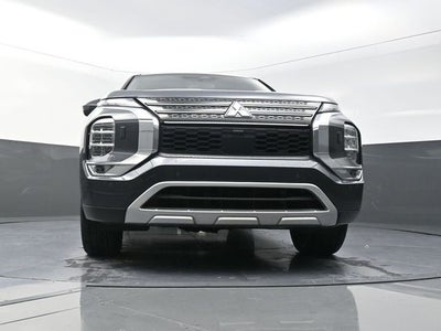2024 Mitsubishi Outlander SE Black Edition