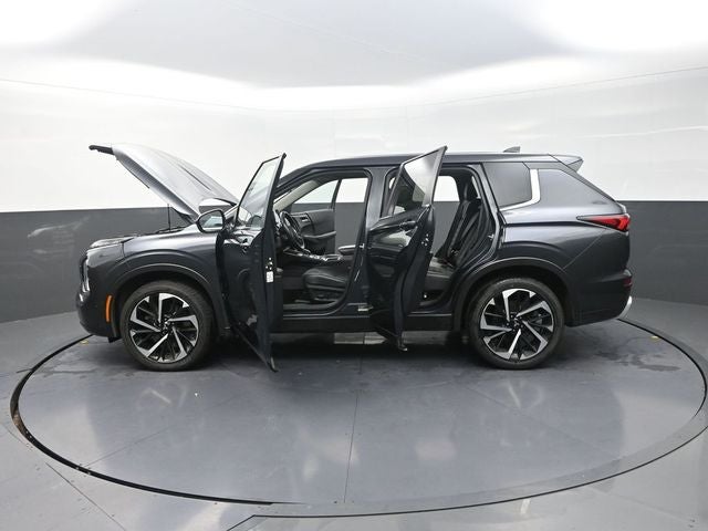 2024 Mitsubishi Outlander SE Black Edition