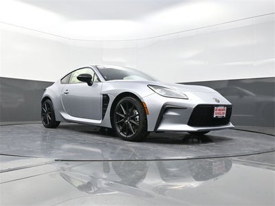 2025 Toyota GR86 Premium