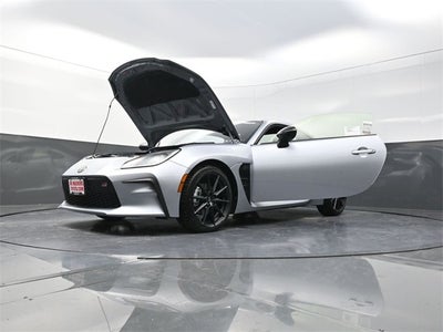 2025 Toyota GR86 Premium