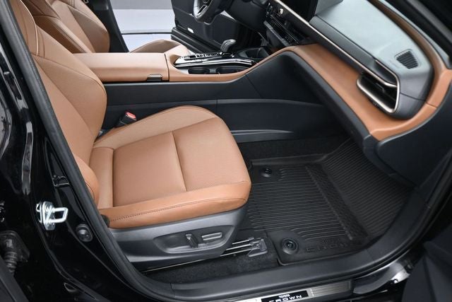 2025 Toyota Crown Signia Limited