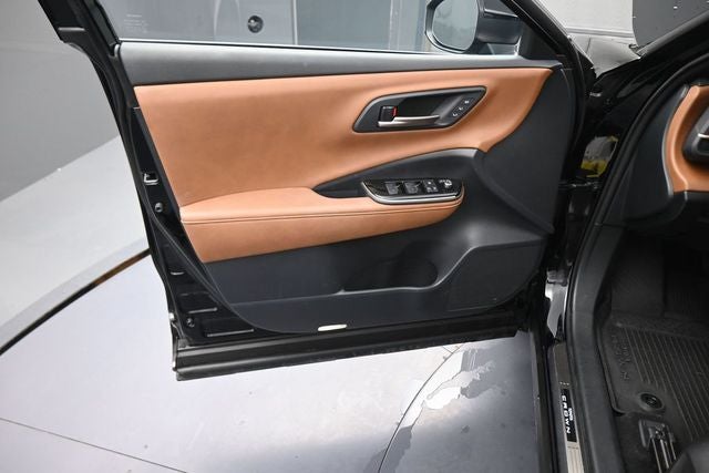 2025 Toyota Crown Signia Limited