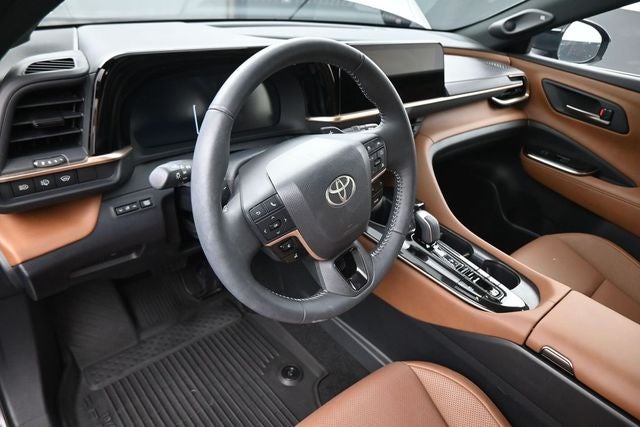 2025 Toyota Crown Signia Limited