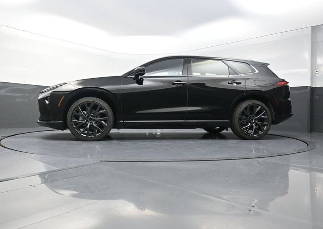 2025 Toyota Crown Signia Limited