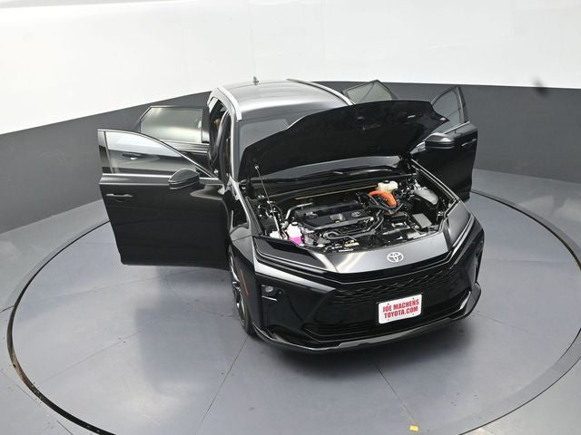 2025 Toyota Crown Signia Limited