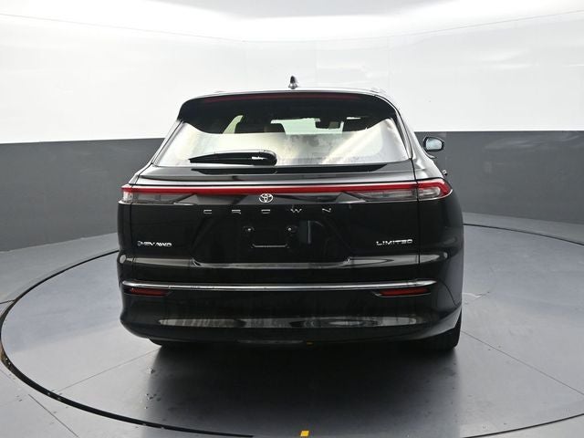 2025 Toyota Crown Signia Limited