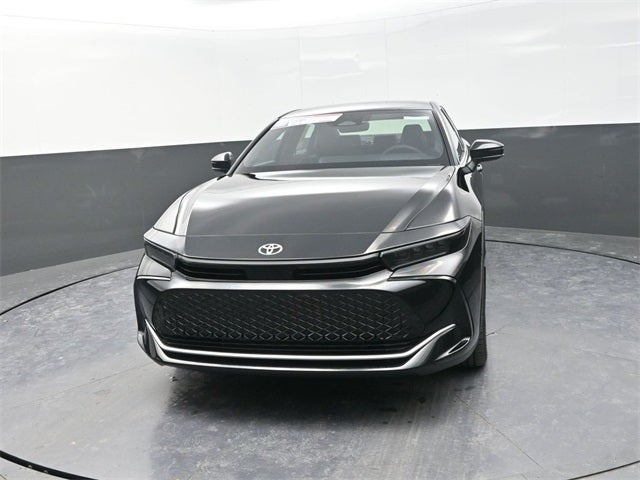 2025 Toyota Crown Platinum