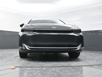 2025 Toyota Crown Platinum