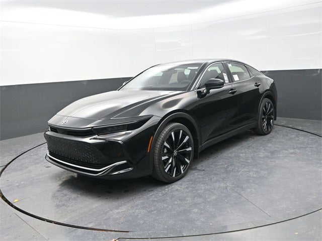 2025 Toyota Crown Platinum