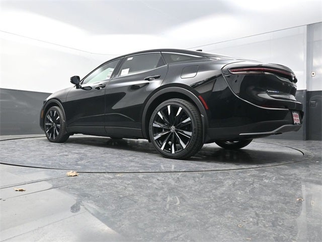 2025 Toyota Crown Platinum