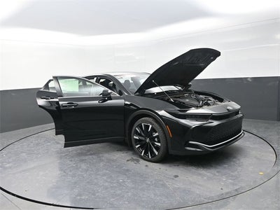 2025 Toyota Crown Platinum