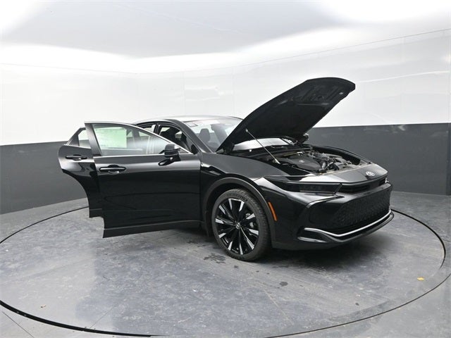 2025 Toyota Crown Platinum