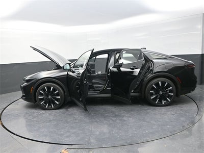 2025 Toyota Crown Platinum