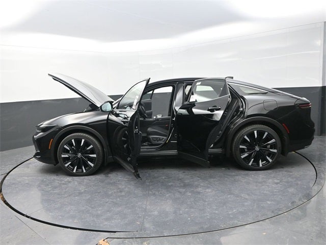 2025 Toyota Crown Platinum